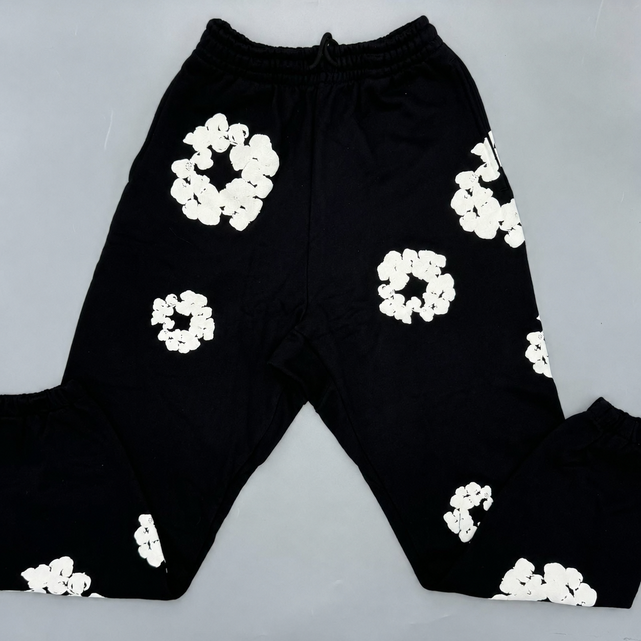DT JOGGERS - BLACK/WHITE image 0