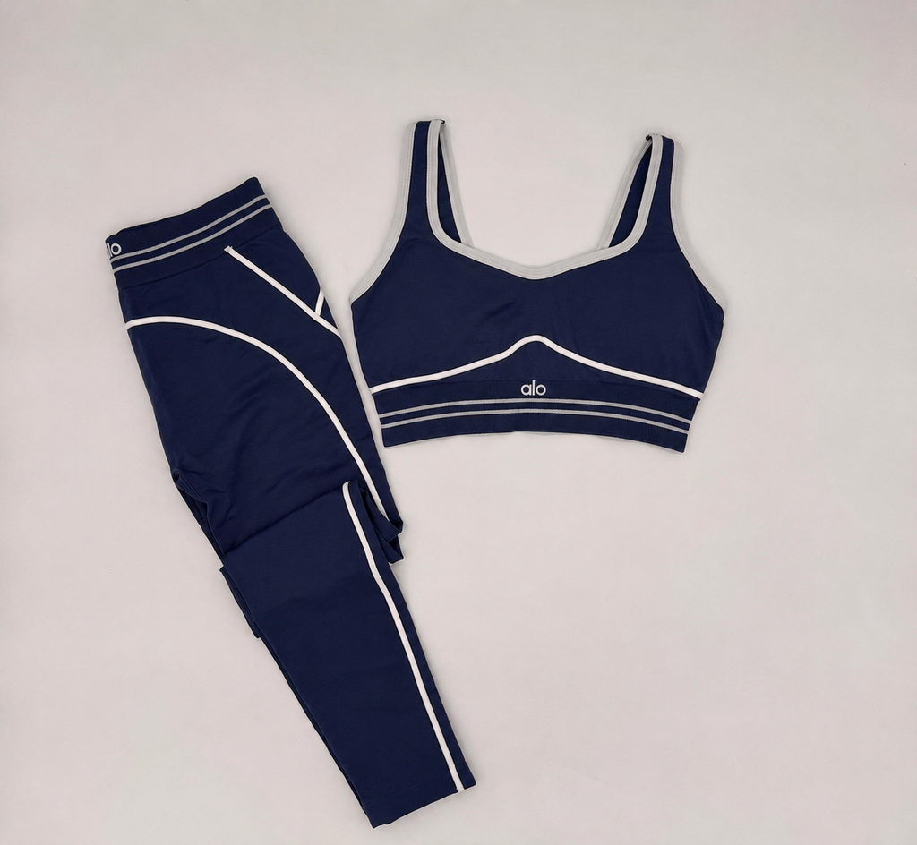 Yoga Set - Navy - L image