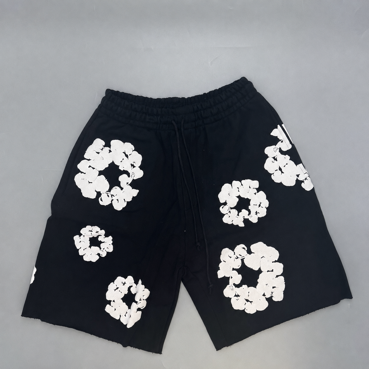 DT SHORTS - BLACK/WHITE image 0