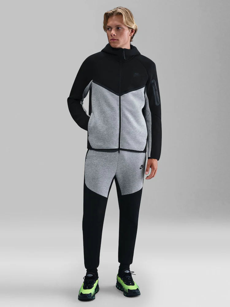 Tech Fleece Tracksuit Black/Grey