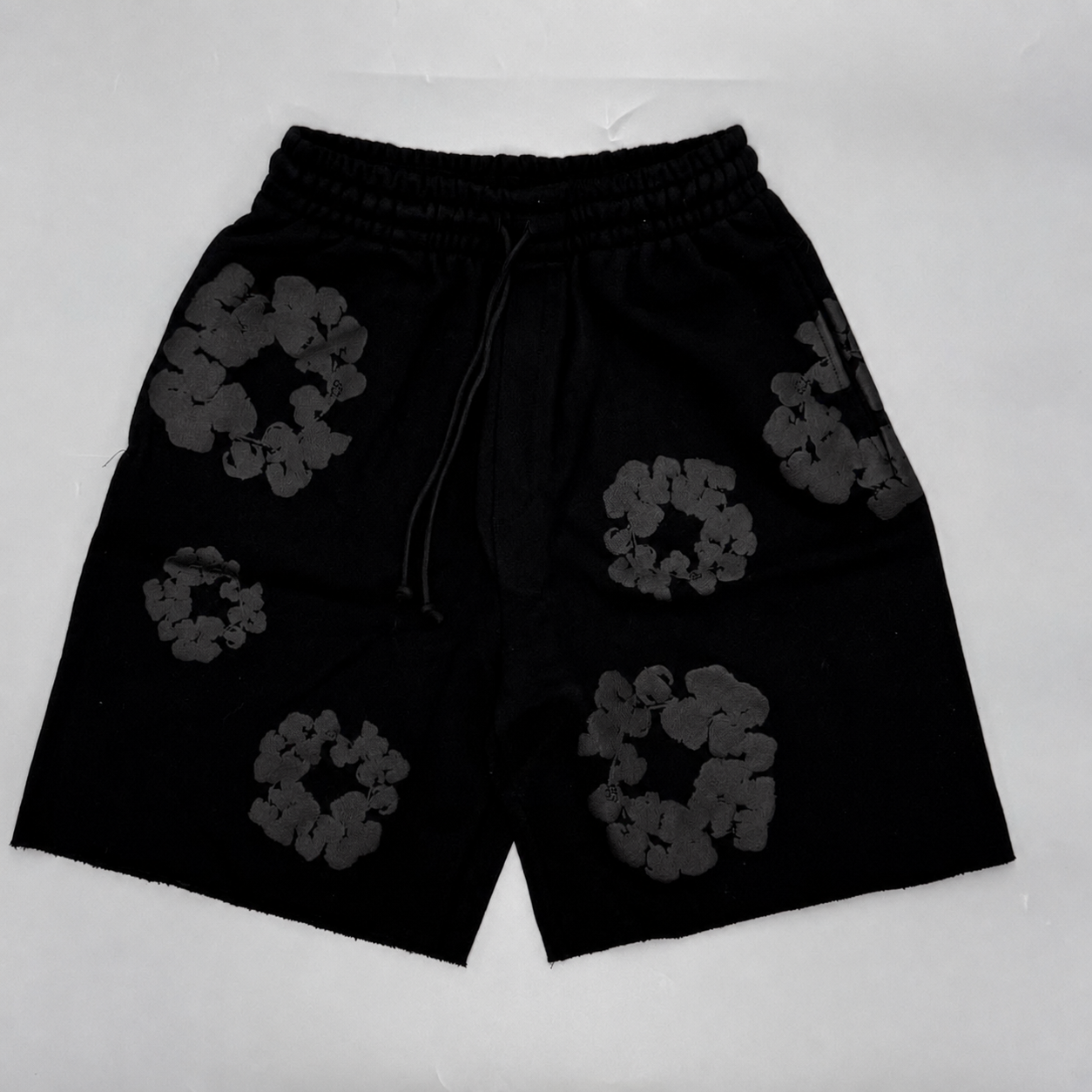 DT SHORTS - MONOCHROME image 0